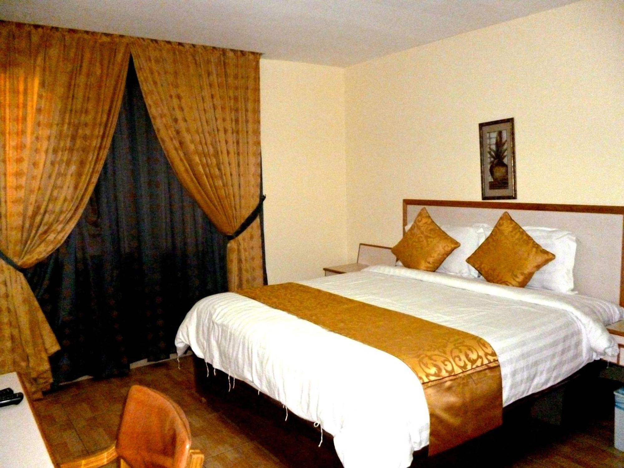 Mansour Plaza Hotel Apartments Dammam Room photo